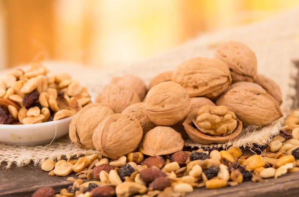 Орехи и другие орехи — стоковое фото