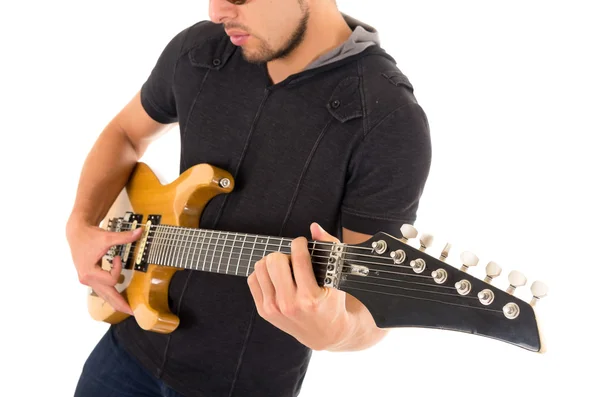 Latinské mladý hudebník s elektrická kytara — Stock fotografie