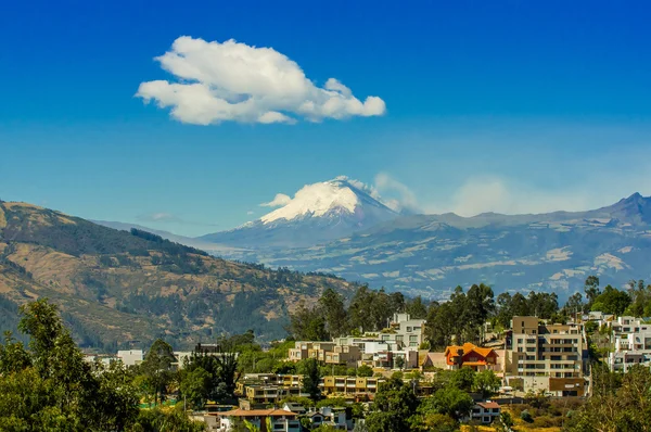 Sopka Cotopaxi v Ekvádoru, Jižní Amerika — Stock fotografie