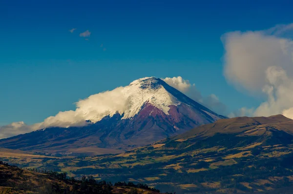 Erupcji wulkan Cotopaxi w Ekwadorze, Ameryka Południowa — Zdjęcie stockowe