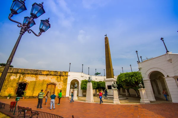 Plaza Francia en el casco antiguo histórico de la ciudad de Panamá — Foto de Stock