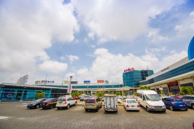 İki nokta üst üste serbest ticaret bölgesi Panama Kanalı Atlantik girişine yakın büyük bir varlıktır