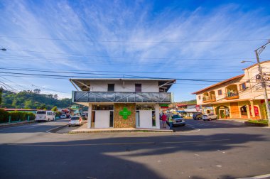 Boquete, Panama - 19 Nisan 2015: Boquete Panama yeşil dağ dağlık Caldera Nehri üzerinde küçük bir kasaba olan