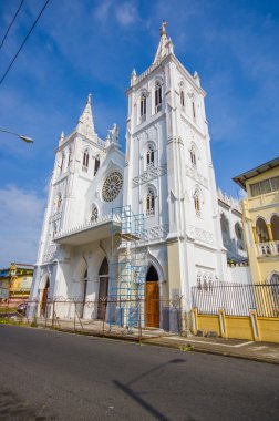 Kolon, Panama - 14 Nisan 2015: İki nokta üst üste Panama Karayip Denizi sahil üzerindeki deniz bağlantı noktasıdır. Karayip Denizi girişinde Panama Kanalı yakınındaki şehir yatıyor.