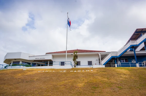 Gatun kilitler, Panama Kanalı. Bu kilitleri Panama Kanalı Atlantik girişinde yer alan ilk ayarlanır. — Stok fotoğraf