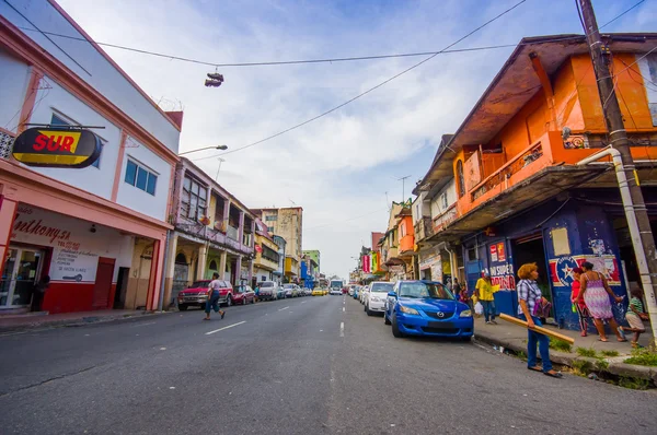 İki nokta üst üste Merkezi ünlü suç etkin nokta oldu, çoğu devlet kurumları şehre seyahat hakkında sert uyarılar yayınladık