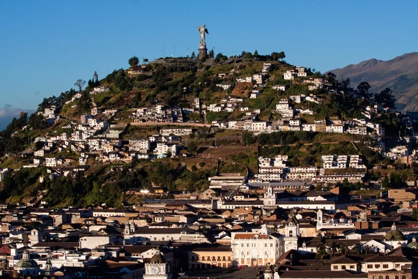 Estátua da Virgem de Quito, Equador — Fotografia de Stock