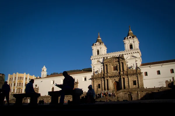 Chiesa e piazza San Francisco a Quito, Ecuador — Foto Stock