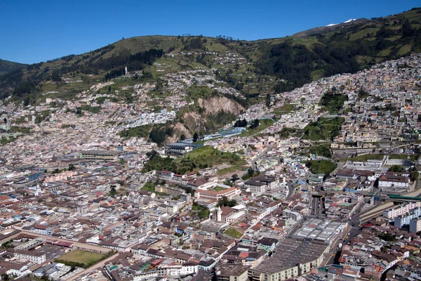 Аерофотозйомка Кіто, Еквадор — стокове фото