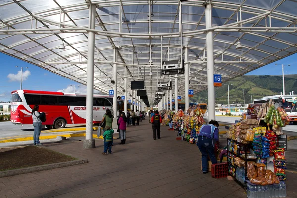 Современный автовокзал в Кито — стоковое фото