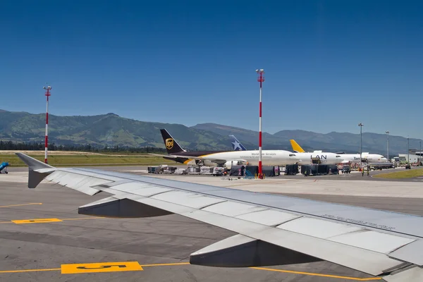 สนามบิน Mariscal Sucre ใน Quito — ภาพถ่ายสต็อก