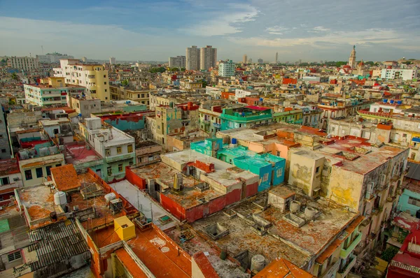 Panoráma a város Havanna követségi negyedében-Miramarban — Stock Fotó