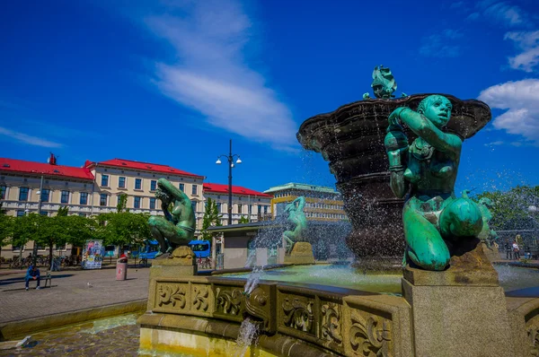 П'яти континентах води фонтан на площі Jarntorget, Гетеборг, Швеція — стокове фото