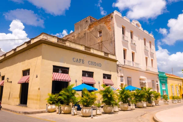 Camagüey, Cuba - 4 Eylül 2015: Sokak görünümü Unesco miras şehir merkezinin — Stok fotoğraf