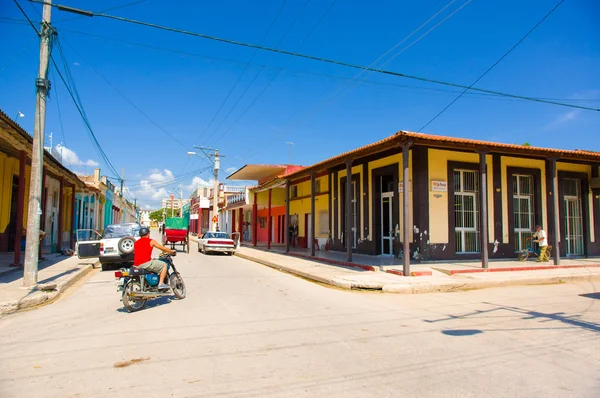 CIEGO DE AVILA, CUBA - 5 SEPTEMBRE 2015 : Centre-ville de la province capitale . — Photo