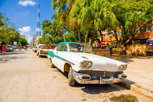 CIEGO DE AVILA, CUBA - 5 DE SEPTIEMBRE DE 2015: Centro de la capital de la Provincia . — Foto de Stock