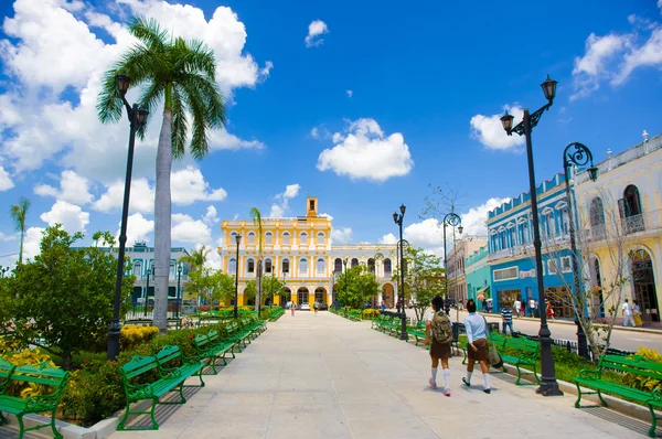 Sancti Spíritus, Cuba - 5 September 2015: Latijn voor de Heilige Geest. Het is een van de oudste Cubaanse Europese nederzettingen. — Stockfoto