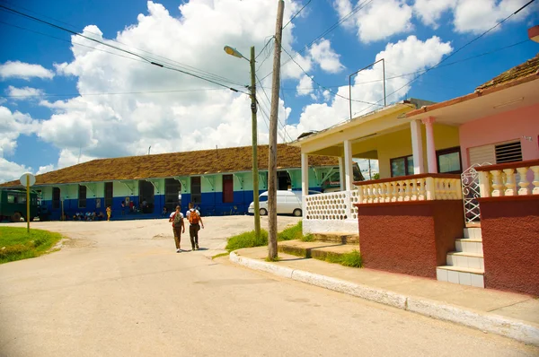 SANCTI SPIRITUS, CUBA - 5 de septiembre de 2015: Latín para Espíritu Santo. Es uno de los asentamientos europeos cubanos más antiguos . —  Fotos de Stock