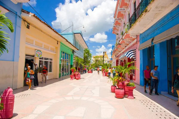 SANCTI SPIRITUS, CUBA - 5 de septiembre de 2015: Latín para Espíritu Santo. Es uno de los asentamientos europeos cubanos más antiguos . — Foto de Stock