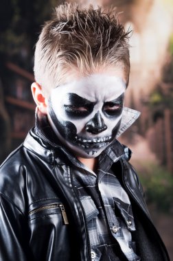 Zor ufaklikla kafatası makyaj kostüm