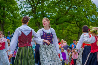 Direği dans yaz ortasında, Gothemburg, İsveç