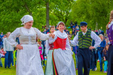 Direği dans yaz ortasında, Gothemburg, İsveç
