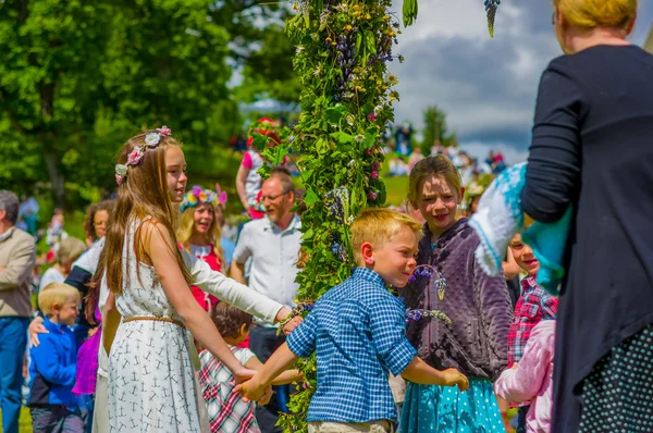 Oslava letního slunovratu v Gothemburg, Švédsko — Stock fotografie