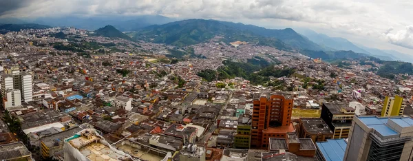 Panorama uitzicht op Manizales stad in Colombia — Stockfoto