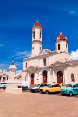 Trinidad, Küba - 12 Eylül 2015: Cienfuegos eyaletinin başkenti olan güney kıyısında bir şehir.