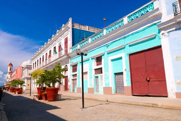 TRINIDAD, CUBA - 12 SETTEMBRE 2015: capoluogo della provincia di Cienfuegos, è una città sulla costa meridionale . — Foto Stock