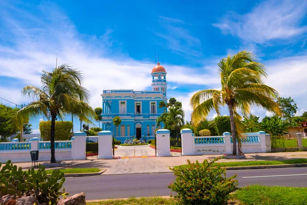 Trinidad, Kuba - 12 September 2015: Huvudstad i Cienfuegos provinsen, är en stad på södra kusten. — Stockfoto