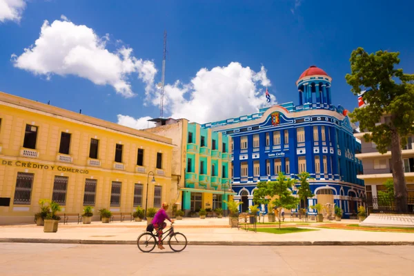 Camaguey, Kuba - 4 września 2015: Ulica widok centrum dziedzictwa Unesco — Zdjęcie stockowe