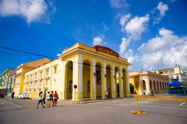 Pinar Del Rio, Küba - 10 Eylül 2015: Şehir merkezinde şehrin ayar noktası için bazı dünyanın en iyi tütün tarlaları.