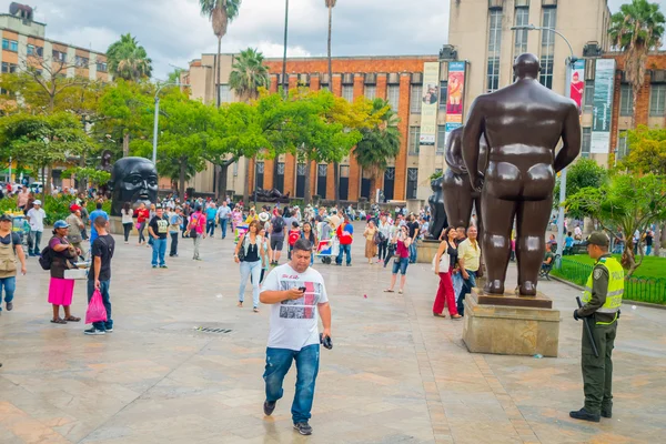 Beautiful Botero Plaza i staden Medellin, Colombia — Stockfoto