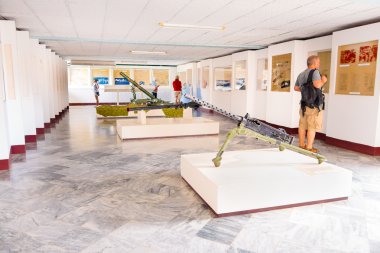 Playa Giron, Küba - 9 Eylül 2015: Müzesi meraklı hikaye Domuzlar Körfezi saldırısında gösterir.