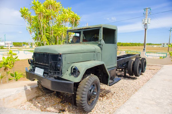 PLAYA GIRON, CUBA - 9 de setembro de 2015: Museu mostra a curiosa história do ataque da Baía dos Porcos — Fotografia de Stock