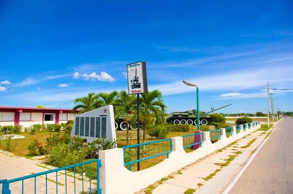 PLAYA GIRON, CUBA - 9 de septiembre de 2015: Museo muestra la curiosa historia en el ataque a Bahía de Cochinos —  Fotos de Stock