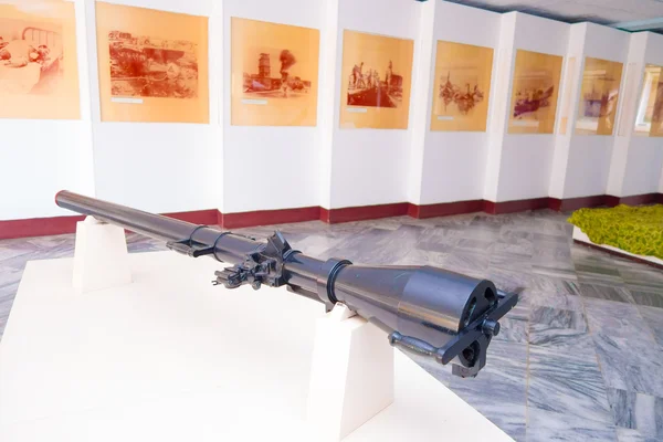 PLAYA GIRON, CUBA - SEPTEMBER 9, 2015: Museum shows the curious story in Bay of Pigs attack — Stock Photo, Image