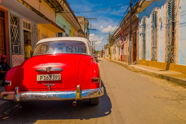 SANTA CLARA, CUBA - SETEMBRO 08, 2015: Vista, centro da cidade da capital da província, Villa Clara . — Fotografia de Stock