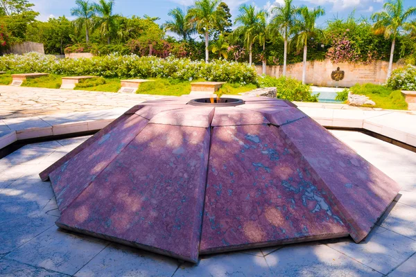 SANTA CLARA, CUBA - SEPTEMBER 08, 2015: The Che Guevara Mausoleum in Santa Clara, Cuba. — Stock Photo, Image