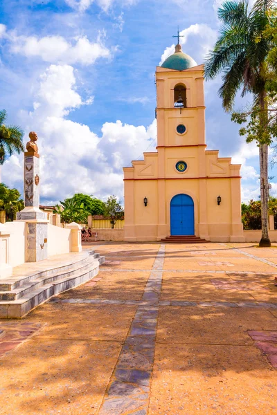 Vinales 작은 도시 이며 쿠바의 북 중앙 피나 르 델 리오 주 자치 제 Vinales, 쿠바-2015 년 9 월 13 일:. — 스톡 사진
