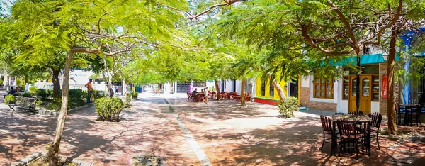 Lovers Park no centro de Santa Marta, cidade caribenha, norte da Colômbia — Fotografia de Stock