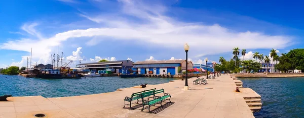 Тринідад, Куби - 12 вересня 2015: Капітал Сьєнфуегос провінції () місто на південному узбережжі. — стокове фото