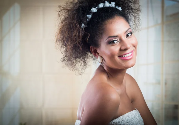 Portrait of young hispanic curly girl wearing wedding dress — Stock Photo, Image