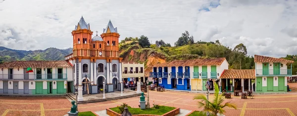 Mooie oude stad replica, Guatape, Colombia — Stockfoto