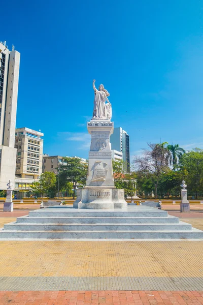 Noli Me Tangere rzeźba piękne uliczki w Cartagena, Kolumbia — Zdjęcie stockowe