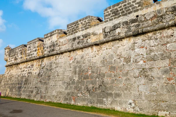 Erődített fal körül a történelmi központjában található, Cartagena, Kolumbia — Stock Fotó