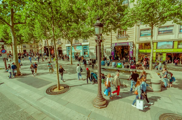 Gyönyörű városnézés az utcán, Paris, Franciaország — Stock Fotó