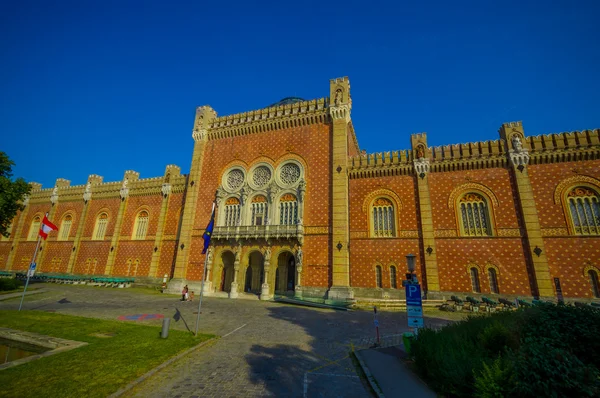 Wiedeń, Austria - 11 sierpnia, 2015: zwiedzanie okolicy Graben aroundsingerstrasse, piękny słoneczny dzień z wspaniałą fasadą architektury — Zdjęcie stockowe