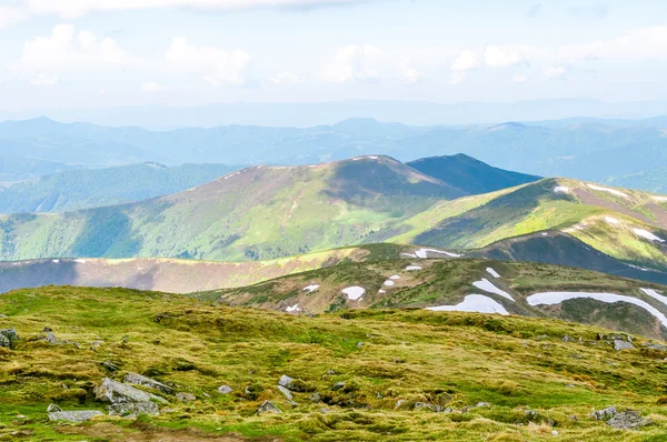 Mountain landscape in the Ukrainian Carpathians — Stock Photo, Image